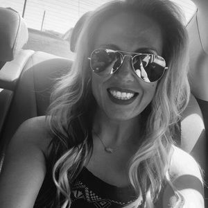 Meet your Posher, Marcela